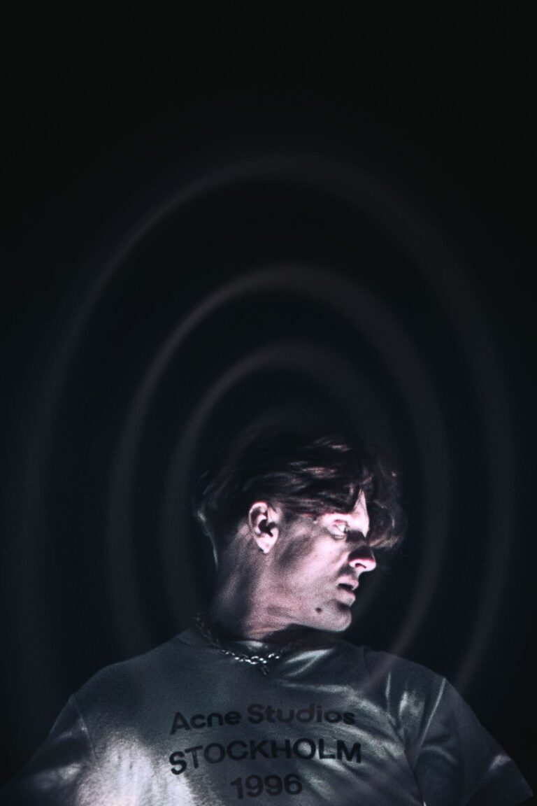AARONHIBELL-23
